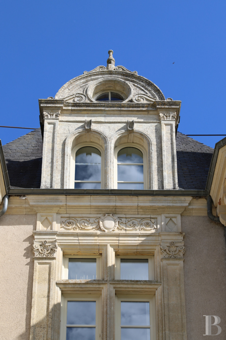 Dans la Sarthe, à l’est du Mans, un château du 19e siècle d’inspiration Renaissance dans son parc de onze hectares - photo  n°4